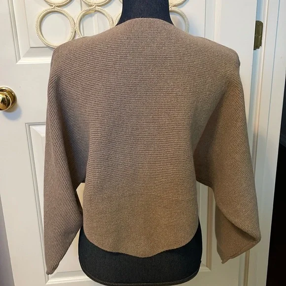 NWT DAZY Solid Criss Cross Crop Sweater,Long Sleeve Tops - Picture 3 of 4